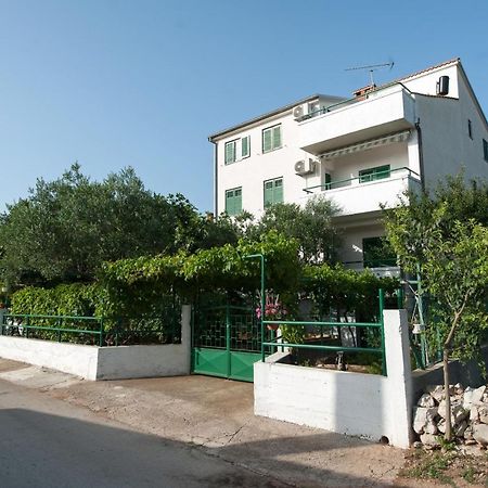 Apartments By The Sea Turanj, Biograd - 6445 ภายนอก รูปภาพ