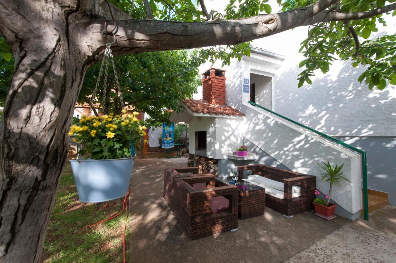 Apartments By The Sea Turanj, Biograd - 6445 ภายนอก รูปภาพ