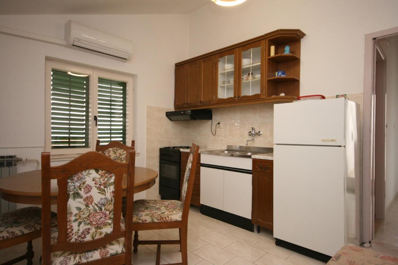 Apartments By The Sea Turanj, Biograd - 6445 ภายนอก รูปภาพ